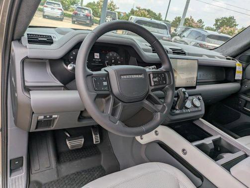 2025 Land Rover Defender 110 P400 X