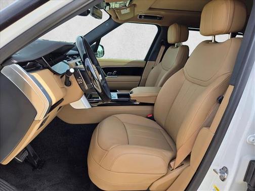 2026 Land Rover Range Rover P400 SE 7 Seat