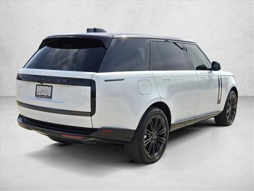 2026 Land Rover Range Rover P400 SE 7 Seat