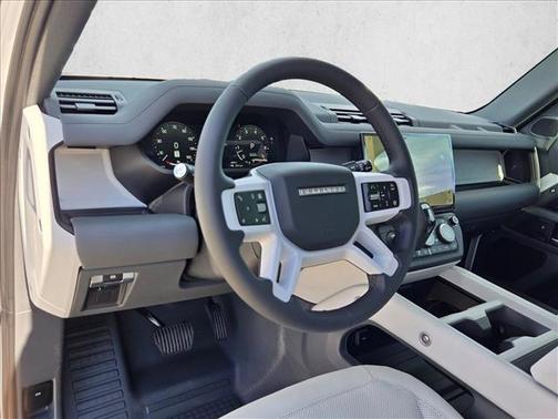 2026 Land Rover Defender P400 X-Dynamic SE