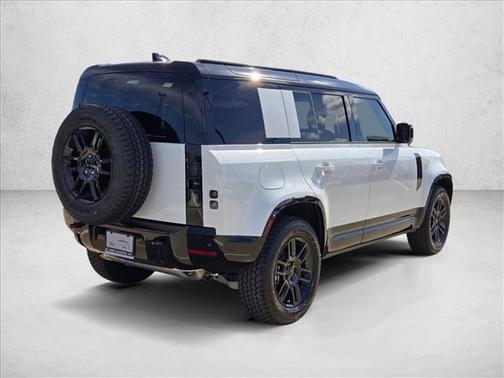 2026 Land Rover Defender P400 X-Dynamic SE