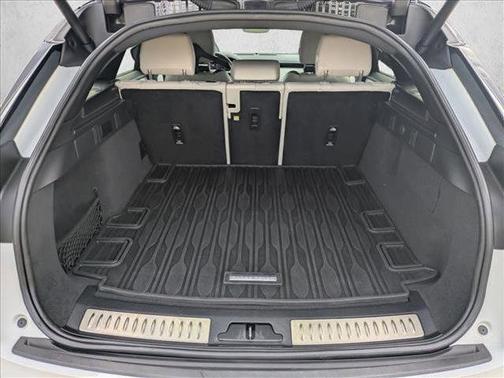 2022 Land Rover Range Rover Velar P250 S R-Dynamic