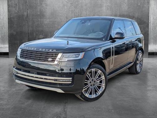 2025 Land Rover Range Rover P530 SE