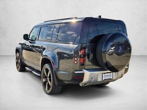 2023 Land Rover Defender 130 SE