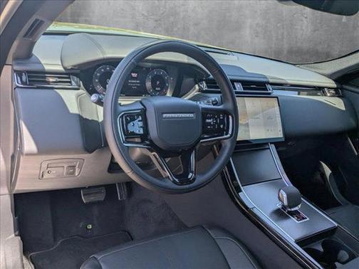 2026 Land Rover Range Rover Velar P250 SE R-Dynamic
