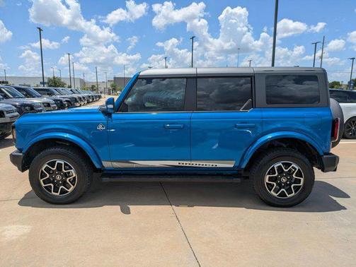 2023 Ford Bronco Outer Banks