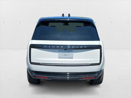2025 Land Rover Range Rover P400 SE