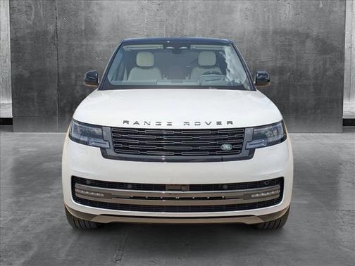 2025 Land Rover Range Rover P530 SE 7 Seat