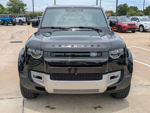 2025 Land Rover Defender 130 P300 S