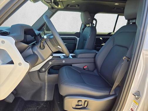 Borasco Grey Metallic 2026 Land Rover Defender P400 X-Dynamic SE