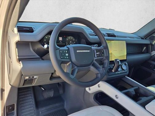 2026 Land Rover Defender P400 X-Dynamic SE