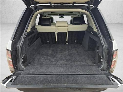 Fuji White 2022 Land Rover Range Rover P525 Westminster