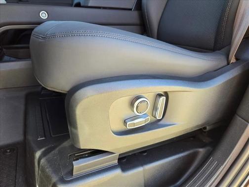 2026 Land Rover Defender P300 S