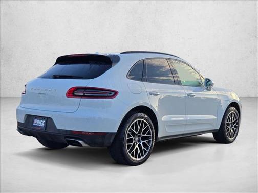 White [White] 2018 Porsche Macan Macan