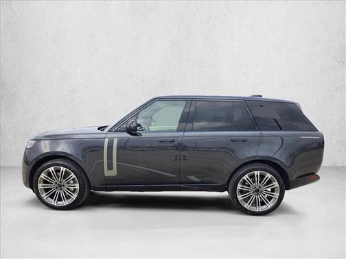 2026 Land Rover Range Rover P530 SE