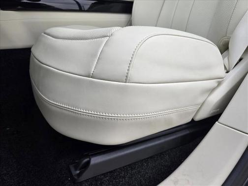 2026 Land Rover Range Rover P530 SE