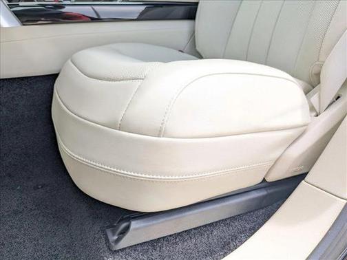 2025 Land Rover Range Rover P400 SE