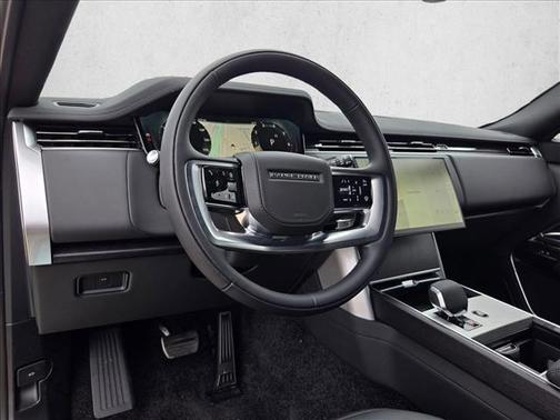 2026 Land Rover Range Rover P400 SE 7 Seat