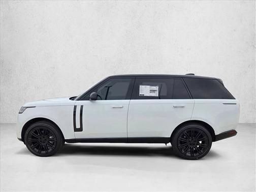 2026 Land Rover Range Rover P400 SE 7 Seat