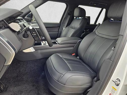 2026 Land Rover Range Rover P400 SE 7 Seat