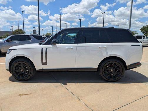 2023 Land Rover Range Rover P530 SE