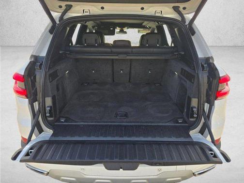White 2023 BMW X5 sDrive40i