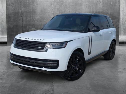 2025 Land Rover Range Rover P550e SE