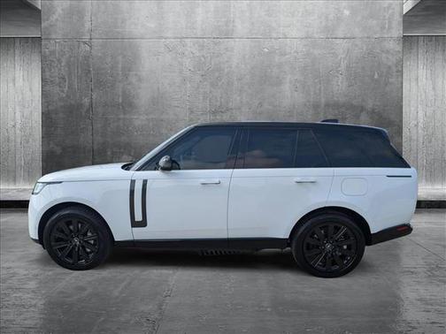 2025 Land Rover Range Rover P550e SE