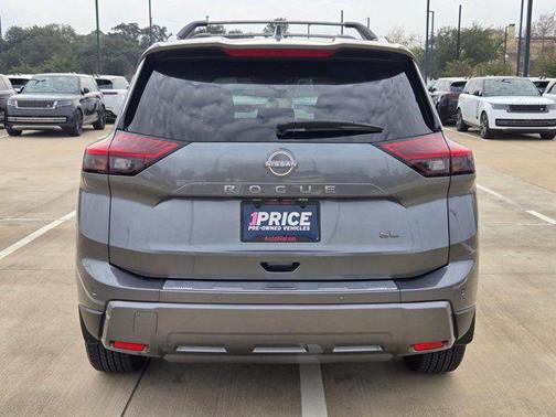2024 Nissan Rogue SL