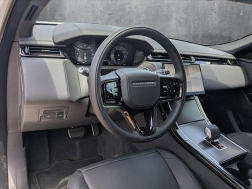 2026 Land Rover Range Rover Velar P250 SE R-Dynamic