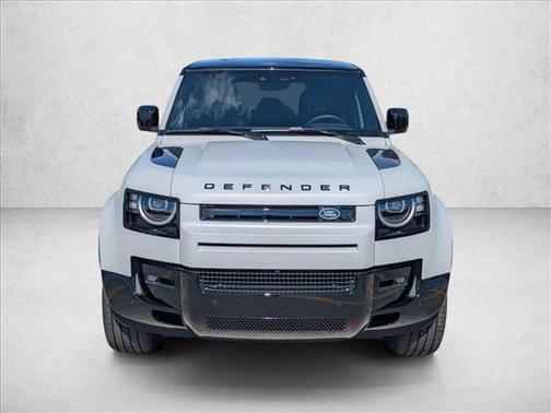 2026 Land Rover Defender X-Dynamic SE