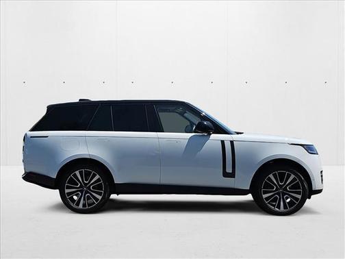 2025 Land Rover Range Rover P530 SE