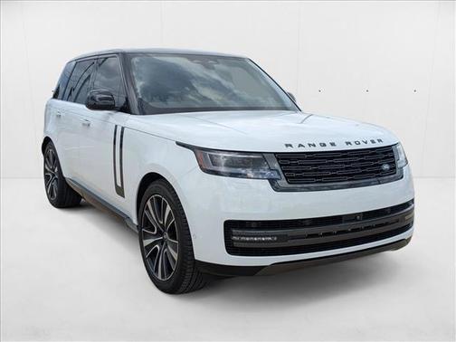 2025 Land Rover Range Rover P530 SE