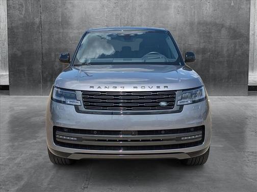 2025 Land Rover Range Rover P530 SE 7 Seat