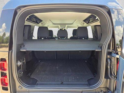 Tasman Blue Metallic 2025 Land Rover Defender 110 P300