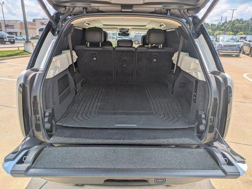 2022 Land Rover Range Rover P530 SE