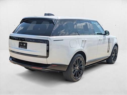 2025 Land Rover Range Rover P400 SE