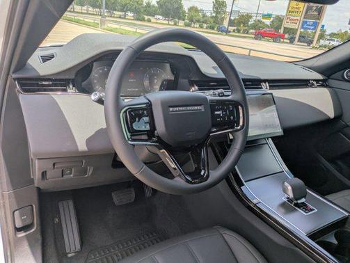 2026 Land Rover Range Rover Evoque Core S