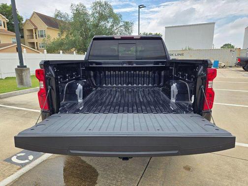 Dark Ash Metallic 2024 Chevrolet Silverado 1500 LT