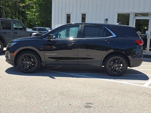 Mosaic Black Metallic 2024 Chevrolet Equinox LT