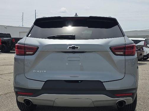 Sterling Gray Metallic 2025 Chevrolet Blazer LT