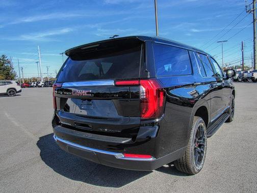 Onyx Black 2026 GMC Yukon XL Elevation