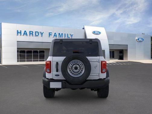 Oxford White 2026 Ford Bronco Base