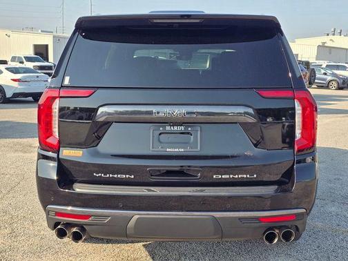 Onyx Black 2024 GMC Yukon Denali Ultimate