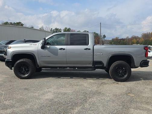 Sterling Gray Metallic 2025 Chevrolet Silverado 2500 ZR2