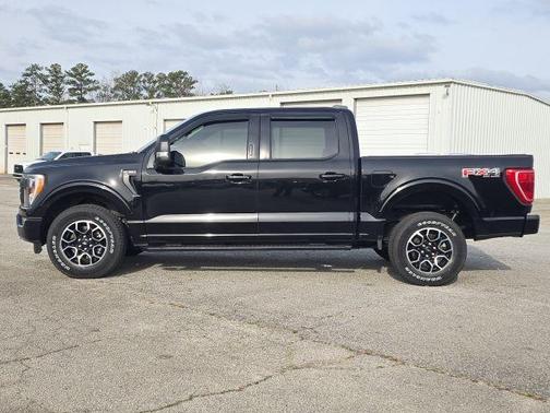 Black Metallic 2022 Ford F-150 XLT