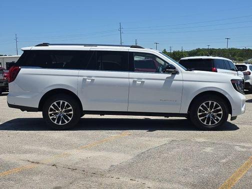 Oxford White 2025 Ford Expedition Max Platinum