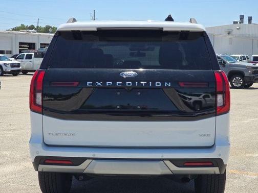 Oxford White 2025 Ford Expedition Max Platinum