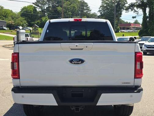 Oxford White 2022 Ford F-150 XLT