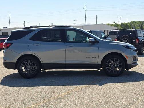 Sterling Gray Metallic 2024 Chevrolet Equinox RS